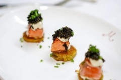 【M on the Bund】Mandarin Keluga Caviar served on potato latkes, with honey glazed salmon & horseradish cream